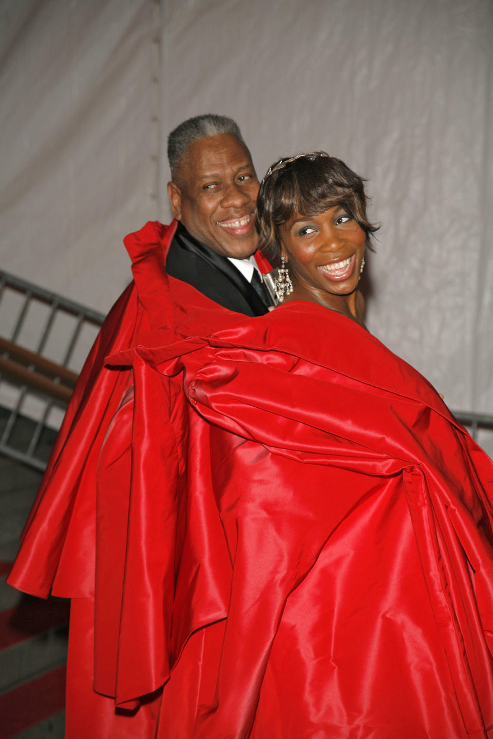Andre Leon Talley shares his cloak with Venus Williams in 2008 (Randy Brooke/WireImage)