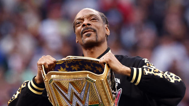 Snoop Dogg showed off his wrestling skills during WWE WrestleMania 39