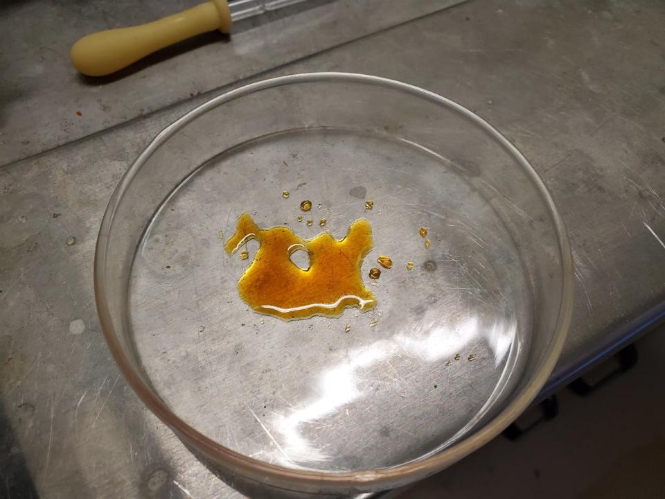 This is what the fish oil looks like after it has undergone chemical reactions and before it's put in the oven to solidify. 