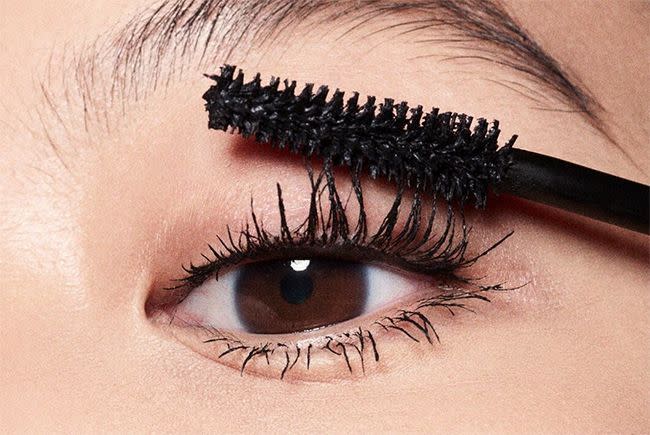 L'avant après du mascara Hella Thicc Fenty Beauty.