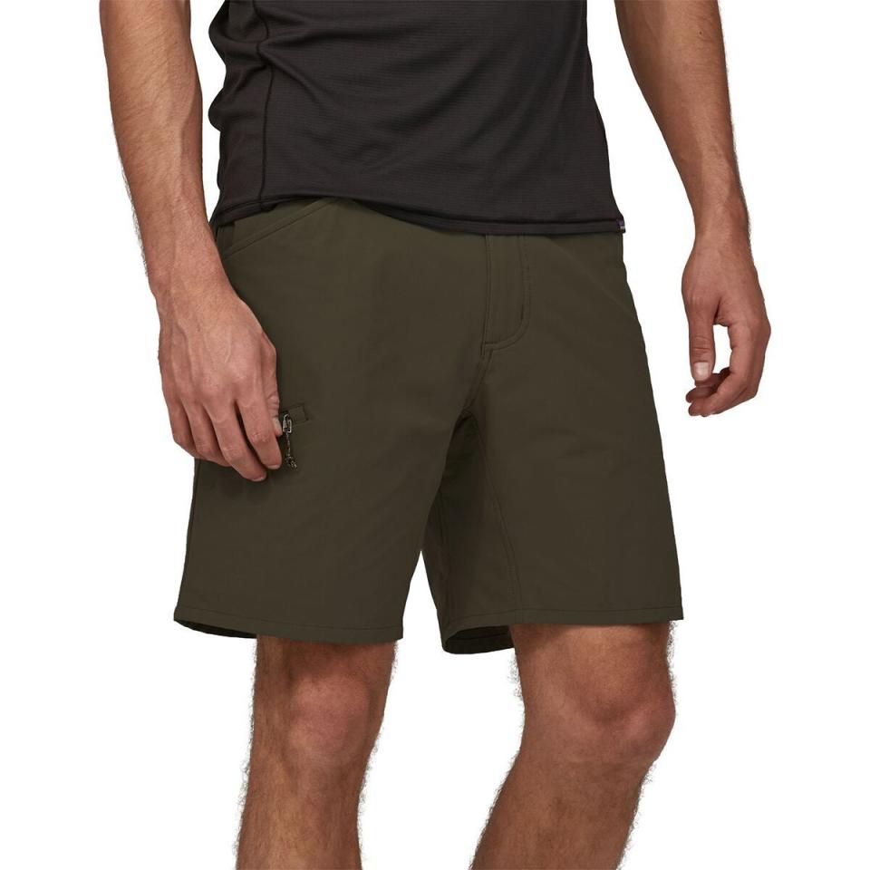 <p><a href="https://go.redirectingat.com?id=74968X1596630&url=https%3A%2F%2Fwww.backcountry.com%2Fpatagonia-quandary-short-mens&sref=https%3A%2F%2Fwww.menshealth.com%2Fstyle%2Fa60300785%2Fbackcountry-patagonia-march-sale-2024%2F" rel="nofollow noopener" target="_blank" data-ylk="slk:Shop Now;elm:context_link;itc:0;sec:content-canvas" class="link ">Shop Now</a></p><p>Patagonia Quandary Short - Men's</p><p>backcountry.com</p><p>$39.50</p>