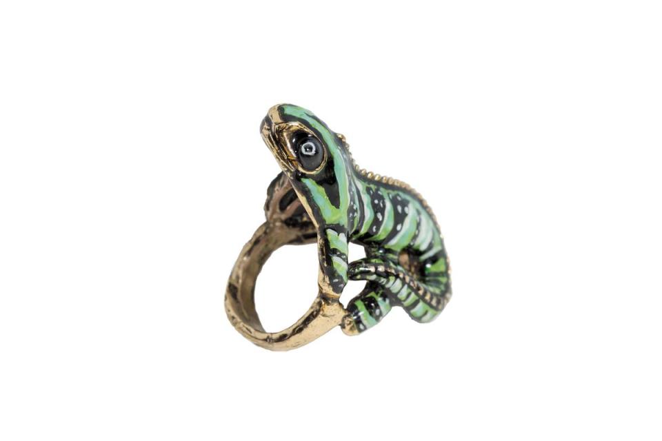 購於佛羅倫斯的蠑螈戒指。約NT$3,000