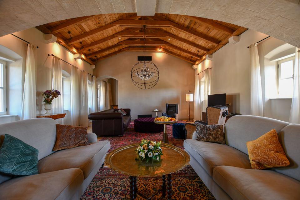 A living room inside of Villa Stancija Baracija in Croatia