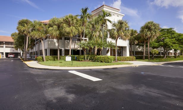 Sawgrass Square - Southeast Centers