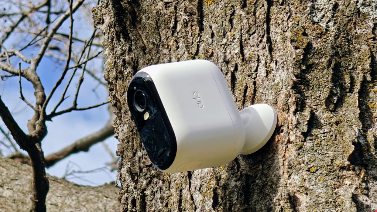  Arlo Essential XL Outdoor Camera (2nd Generation). 