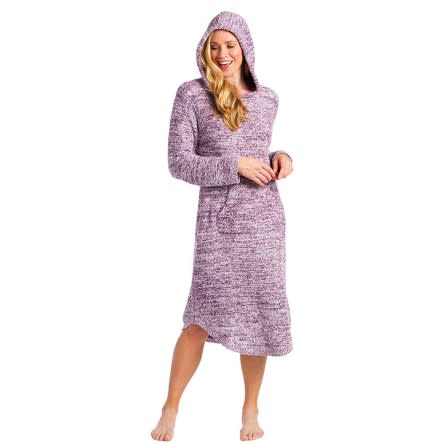 Softies Ultra Soft Marshmallow Hooded Lounger with Kangaroo Pocket. (Photo: Amazon)