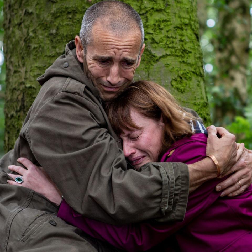 lydia hart breaks down in sam dingle's arms in emmerdale