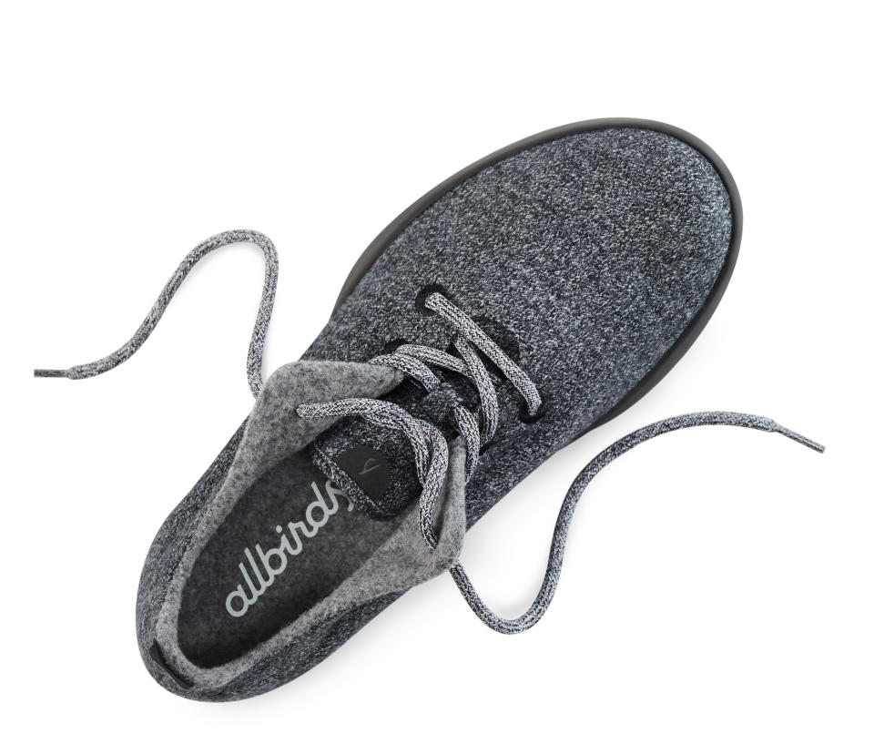 ALLBIRDS SNEAKERS