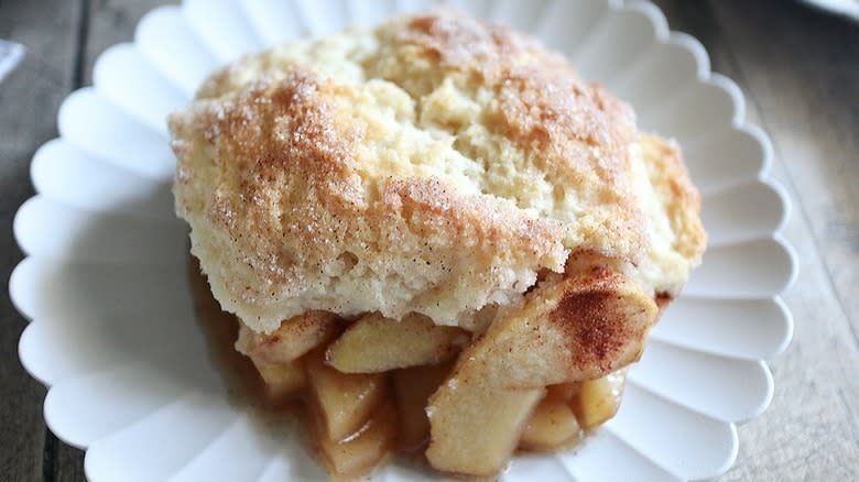 apple cobbler portion on plate