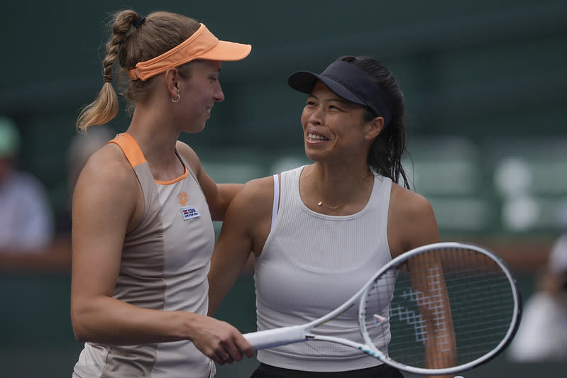 台灣好手謝淑薇與比利時搭檔Elise Mertens。（達志資料照）