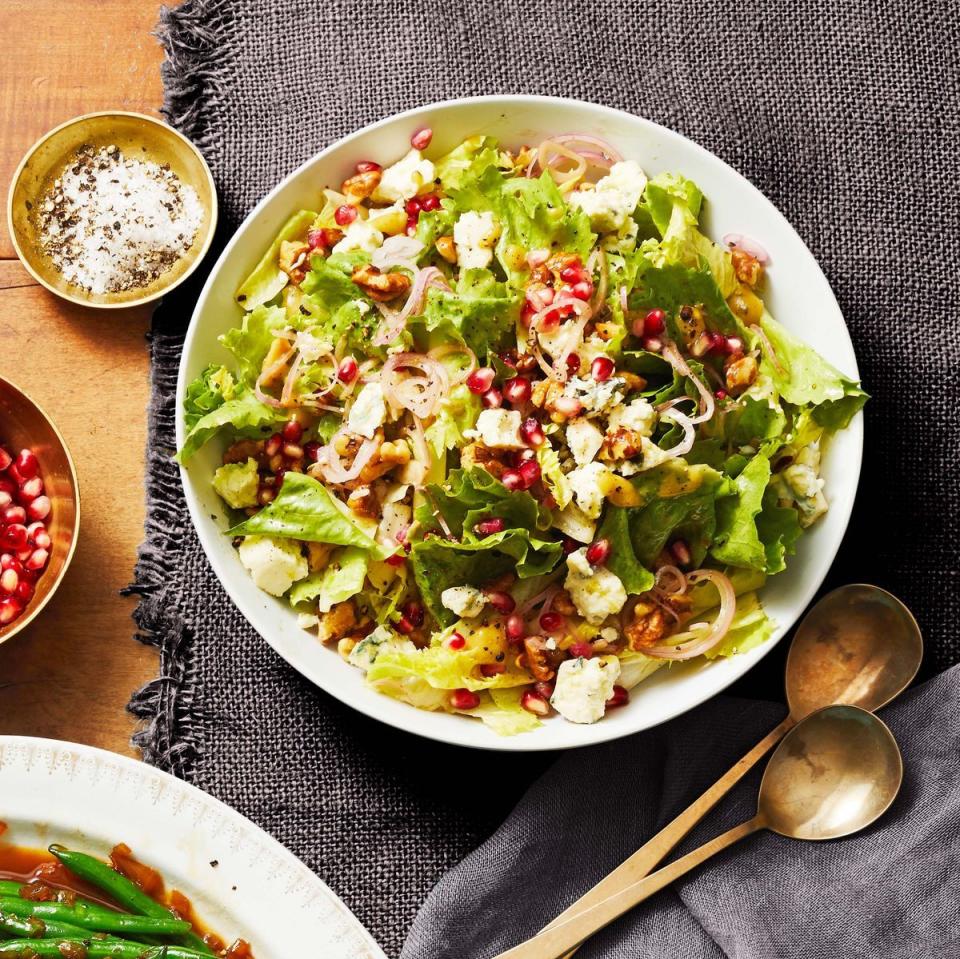 escarole salad with red wine vinaigrette