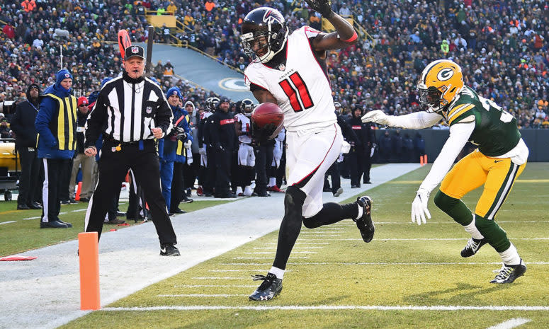 Julio Jones running into the end zone against the Green Bay Packers in 2018.