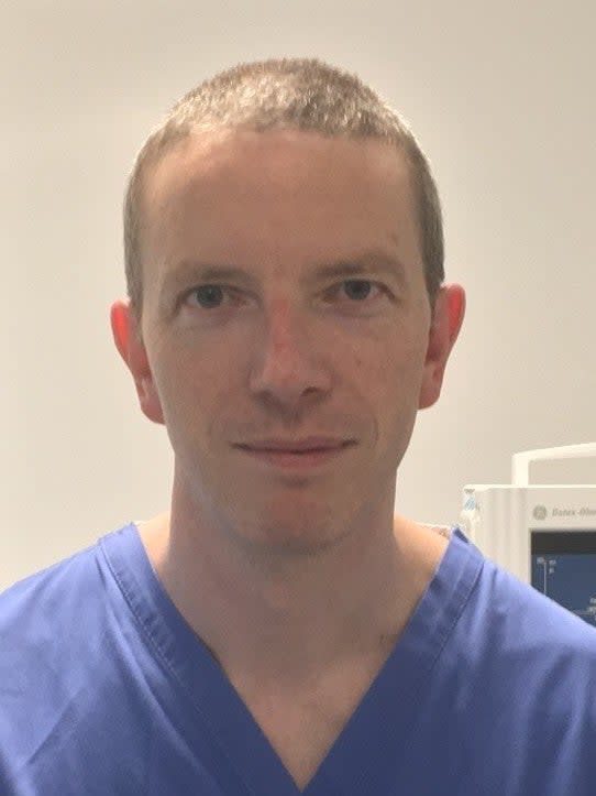 Dr Andrew WilliamsHandout