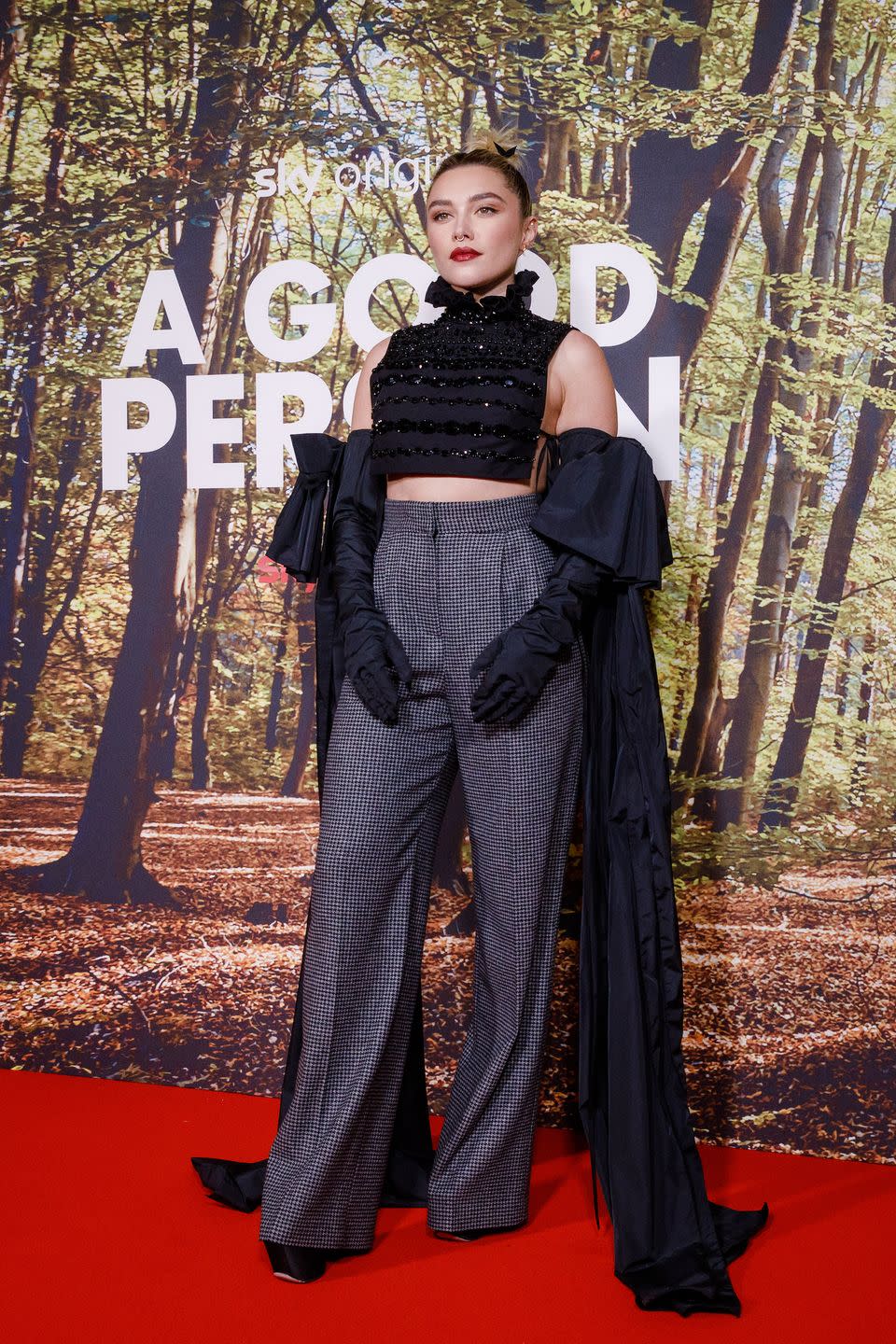 london, england march 08 florence pugh arrives at the 