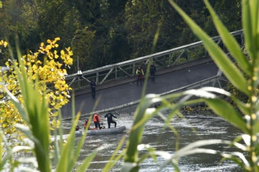 Bystanders pulled the dead girl's mother alive from a sunken car. Some were badly injured