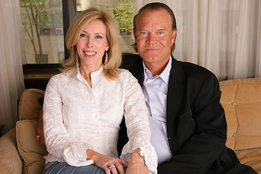 Kim Campbell and Glen Campbell during a portrait session at the Regency Hotel in New York in 2005.