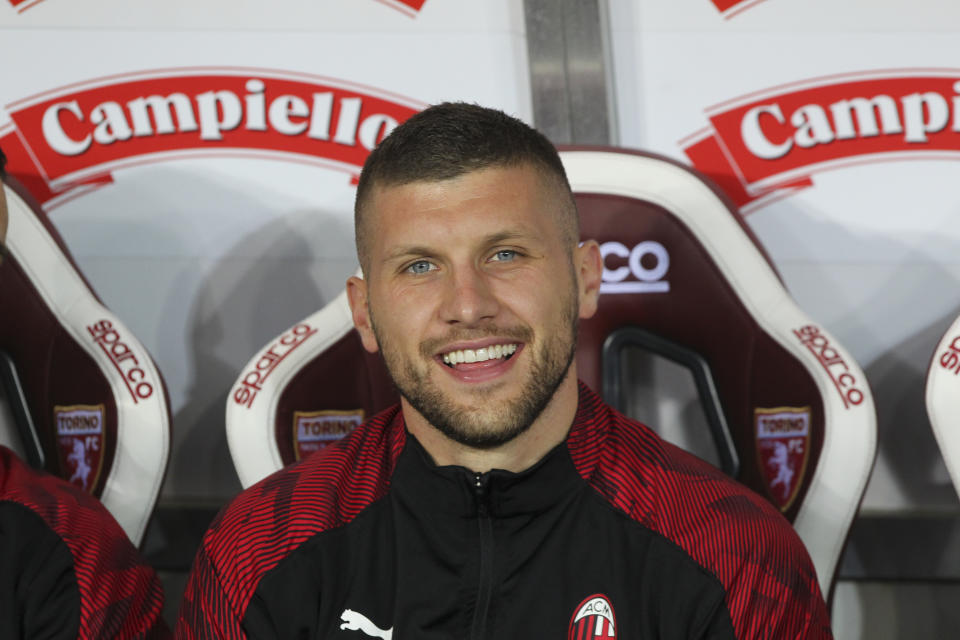 Es läuft so gar nicht für Rebic. Bisher hat er knapp 60 Minuten für Milan gespielt, die letzten beiden Spiele wurde er nicht eingewechselt. Tore? Fehlanzeige. Seine Hoffnung: Mit einem neuen Trainer soll alles anders werden.