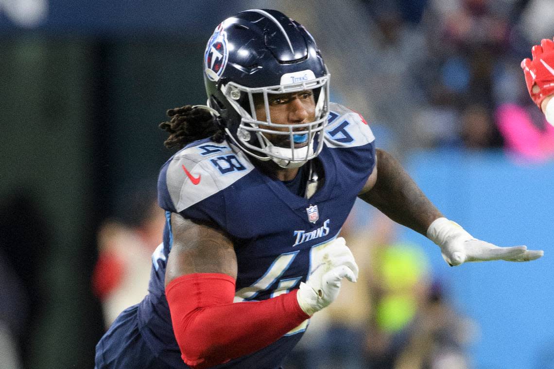 After playing six seasons for the Pittsburgh Steelers, Bud Dupree (48) will play his second year with the Tennessee Titans in 2022.