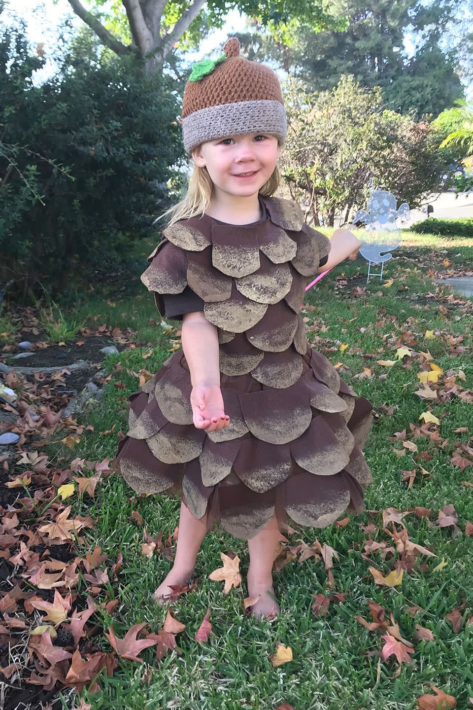 <p>This <a href="https://nuggetlands.com/pine-cone-halloween-costume-diy/" rel="nofollow noopener" target="_blank" data-ylk="slk:little pine cone creation;elm:context_link;itc:0;sec:content-canvas" class="link ">little pine cone creation</a> is perfect for Halloween or just anyone who is <em>really</em> into fall. </p>