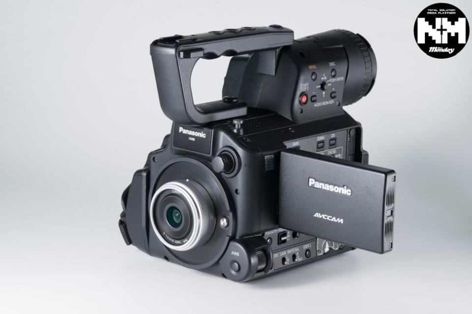 Panasonic 包雙電包一餅鏡 $20,800 （齋機）（原價： $39,800）