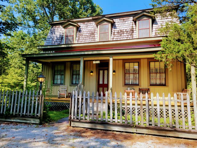 <p>Korrin Bishop</p> The Newbury House Inn offers historic lodging in Rugby, Tennessee.