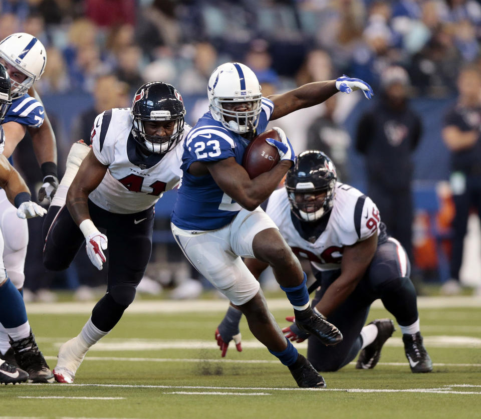 <p>Indianapolis Colts’ Frank Gore (23) runs during the first half of an NFL football game against the Houston Texans , Sunday, Dec. 31, 2017, in Indianapolis. (AP Photo/AJ Mast) </p>