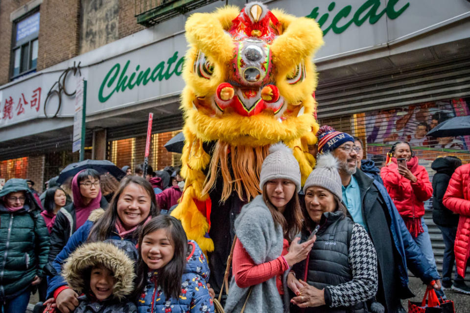 CHINATOWN, MANHATTAN, NY, UNITED STATES - 2020/01/25: Chinese lion roaming the streets of Chinatown in NYC. Traditional lion dances, drumming and dancing kept unfriendly ghosts clear of Chinatown as they roam the streets to welcome the Year of the Rat and ward off evil spirits. 2020 marks the 21st year that this event has been held in New York City. (Photo by Erik McGregor). (Photo by Erik McGregor/LightRocket via Getty Images)