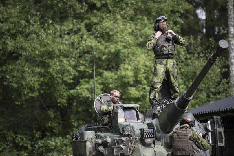 Swedish soldiers from Skaraborg&apos;s regiments take part in a training exercise in Skovde, September 2017