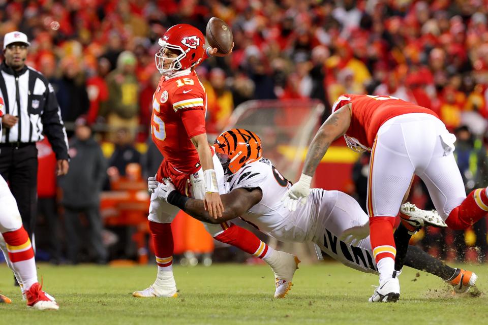 KANSAS CITY, MISSOURI - JANUARY 29: Patrick Mahomes #15 of the Kansas City Chiefs throws a pass against the Cincinnati Bengals during the first quarter in the AFC Championship Game at GEHA Field at Arrowhead Stadium on January 29, 2023 in Kansas City, Missouri. (Photo by Kevin C. Cox/Getty Images)