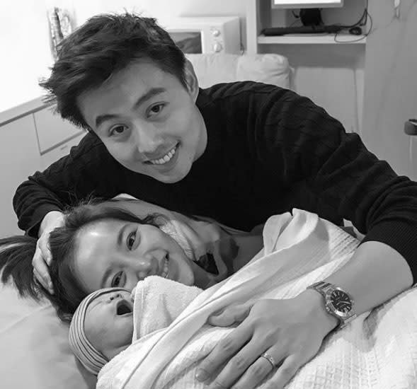 Cheryl Wee with her husband and newborn baby. (PHOTO: Roy Fong/Instagram)