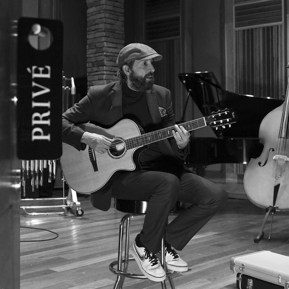 En esta imagen difundida por Universal Music Latin, la portada del nuevo EP de Juan Luis Guerra, "Privé". (Universal Music Latin vía AP)