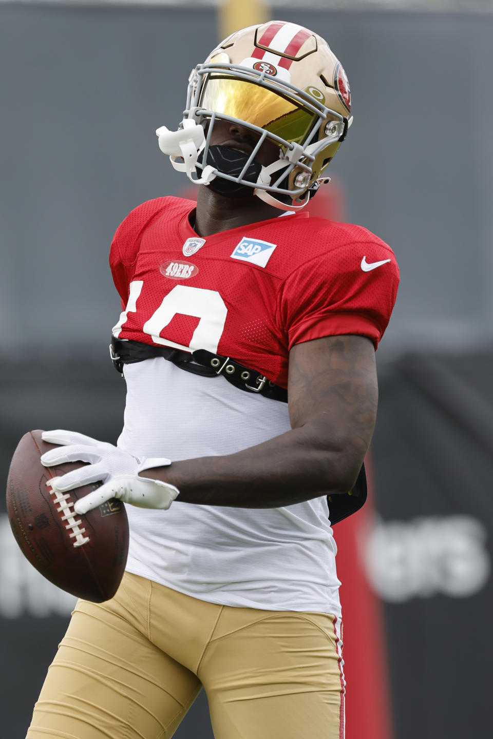 San Francisco 49ers wide receiver Deebo Samuel takes part in drills at the NFL football team's practice facility in Santa Clara, Calif., Monday, Aug. 1, 2022. (AP Photo/Josie Lepe)