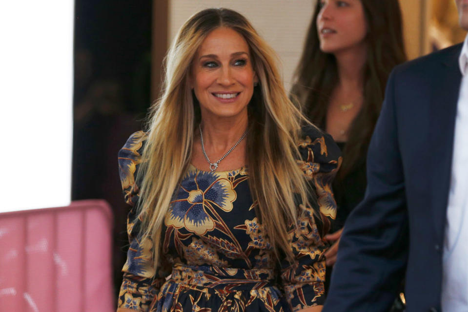 Sarah Jessica Parker is a fan of Cosmopolitans in real life now. (Photo: Daniel Pockett/Getty Images) 