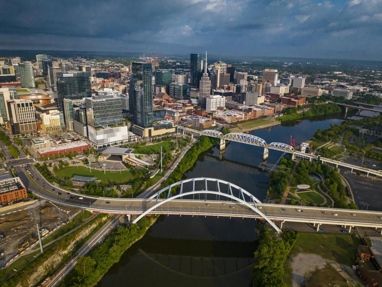 Nashville is one of the fastest-growing U.S. cities and increasingly a destination for immigrants. <a href="https://www.gettyimages.com/detail/news-photo/sunrise-view-of-nashville-skyline-as-seen-over-the-news-photo/1449200320" rel="nofollow noopener" target="_blank" data-ylk="slk:Joe Sohm/Visions of America/Universal Images Group via Getty Images;elm:context_link;itc:0;sec:content-canvas" class="link ">Joe Sohm/Visions of America/Universal Images Group via Getty Images</a>