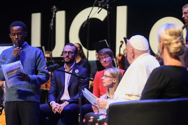 Cuestionamientos al pontífice en la Universidad Católica de Lovaina (Photo by Handout / VATICAN MEDIA / AFP)