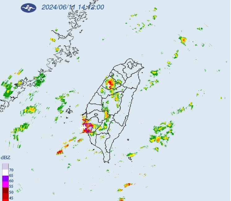 氣象署針對台南、高雄發布大雷雨即時訊息。（圖／氣象署）