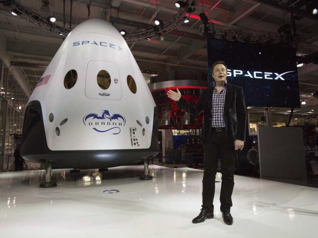 SpaceX Unveils Dragon V2 – Commercial Crew Program
