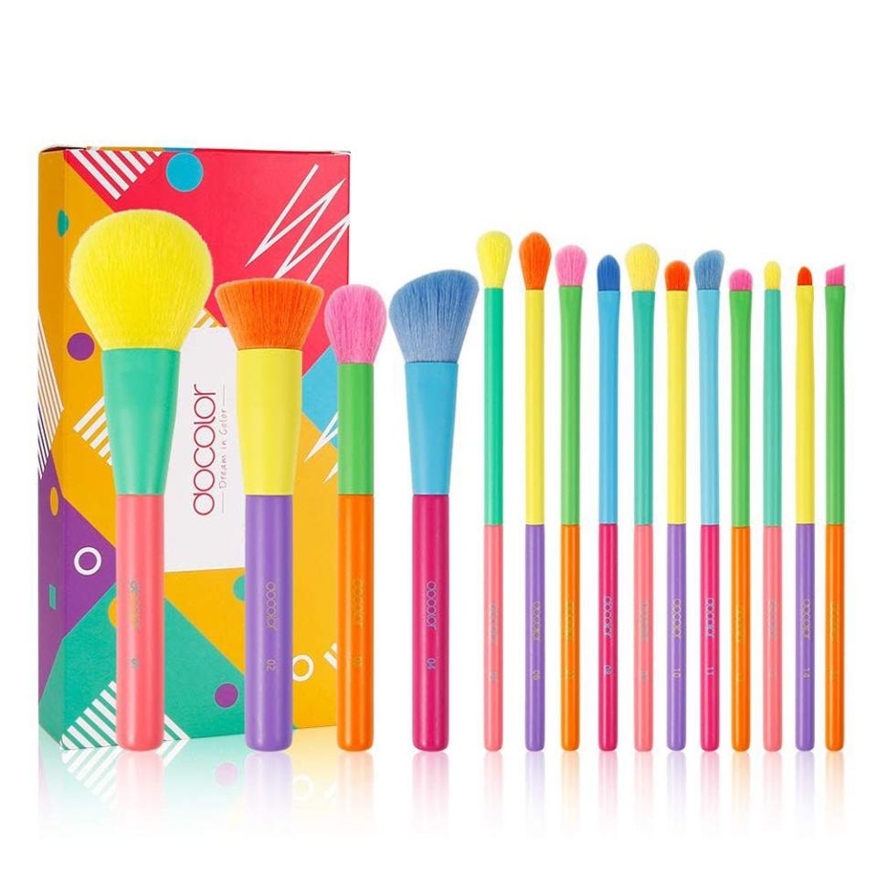 5) 15-Piece Colourful Makeup Brush Set