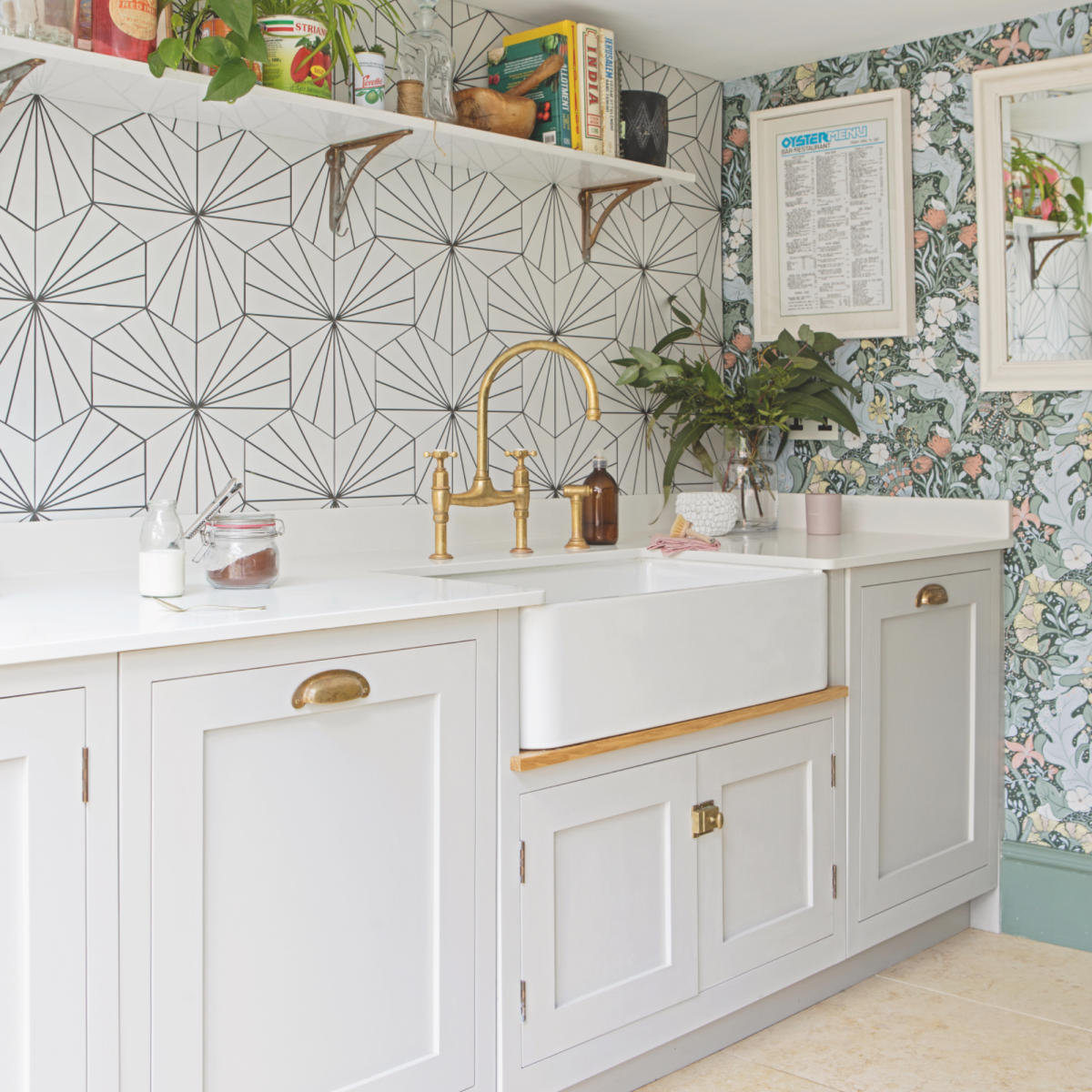 9 White Kitchens with Black Appliances for a Bold Splash of Contrast