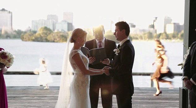 Run, flower girl, run! (Photo: YouTube/Easy Weddings)