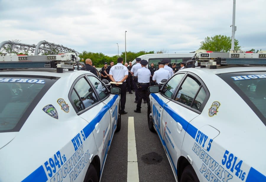 Interagency vehicle interdiction operation at the Marine Parkway-Gil Hodges Memorial Bridge on Wednesday, May 8, 2024. NYPD. (Marc A. Hermann / MTA)