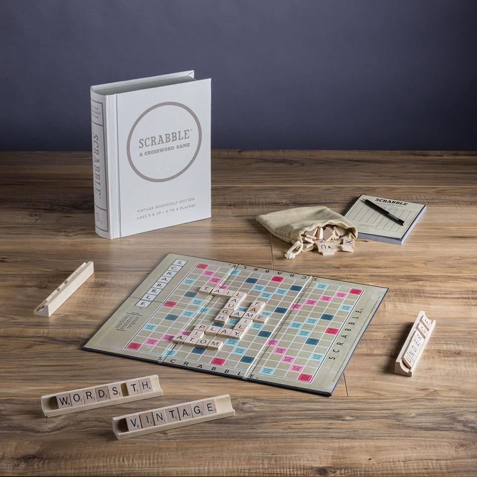 56) Scrabble Vintage Edition Board Game