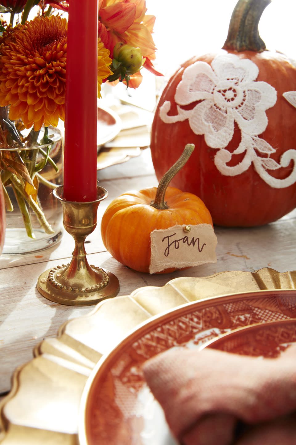 16) Mini Orange Pumpkin Place Card