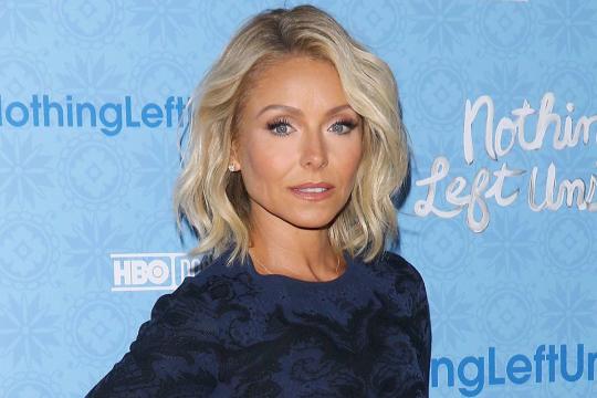 Kelly Ripa Says Her Mother Was 'Convinced' She'd Be Kidnapped and in 'Porn'  When She Went to New York