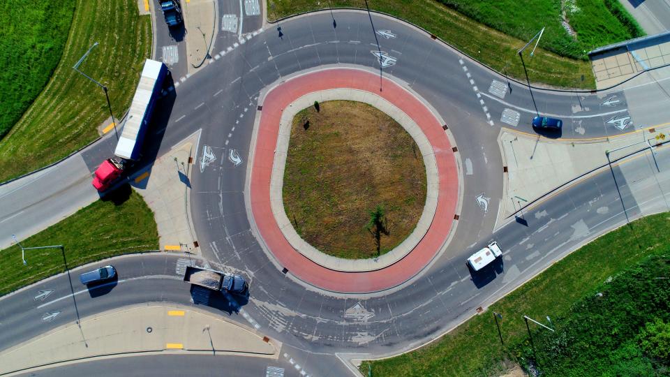 A series of roundabouts are located off I-43 at Racine Avenue in New Berlin. The installation of roundabouts at the two interchange ramps saved approximately $1 million by eliminating the need for additional bridge width and associated lane width that would have been required for an intersection with traffic signals.