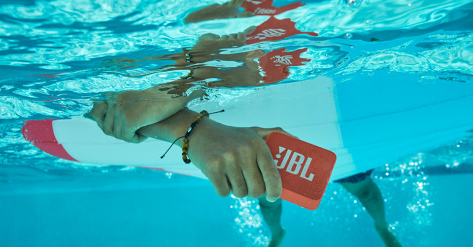 La bocina JBL GO 2 es perfecta para cualquier situación - Foto: Amazon.com.mx