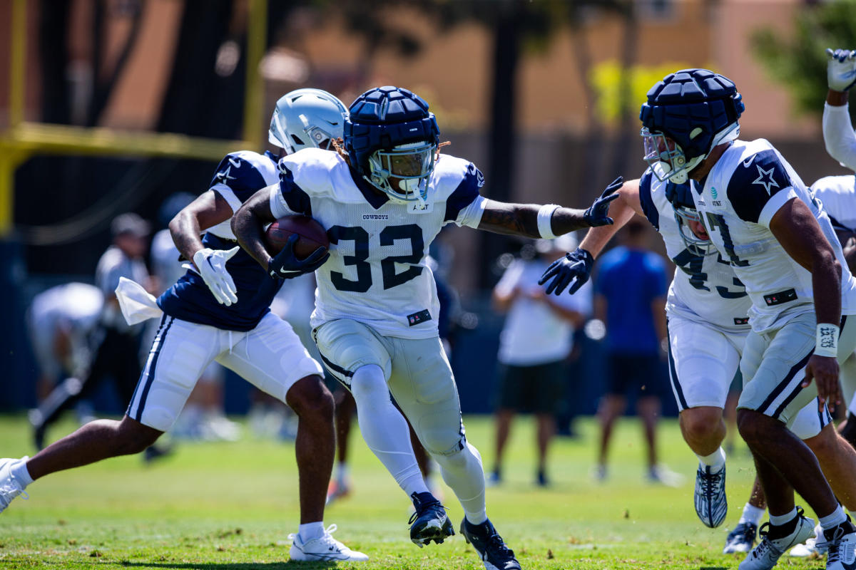 Cowboys sign rookie RB Malik Davis to 53 roster after Zeke Elliott's injury