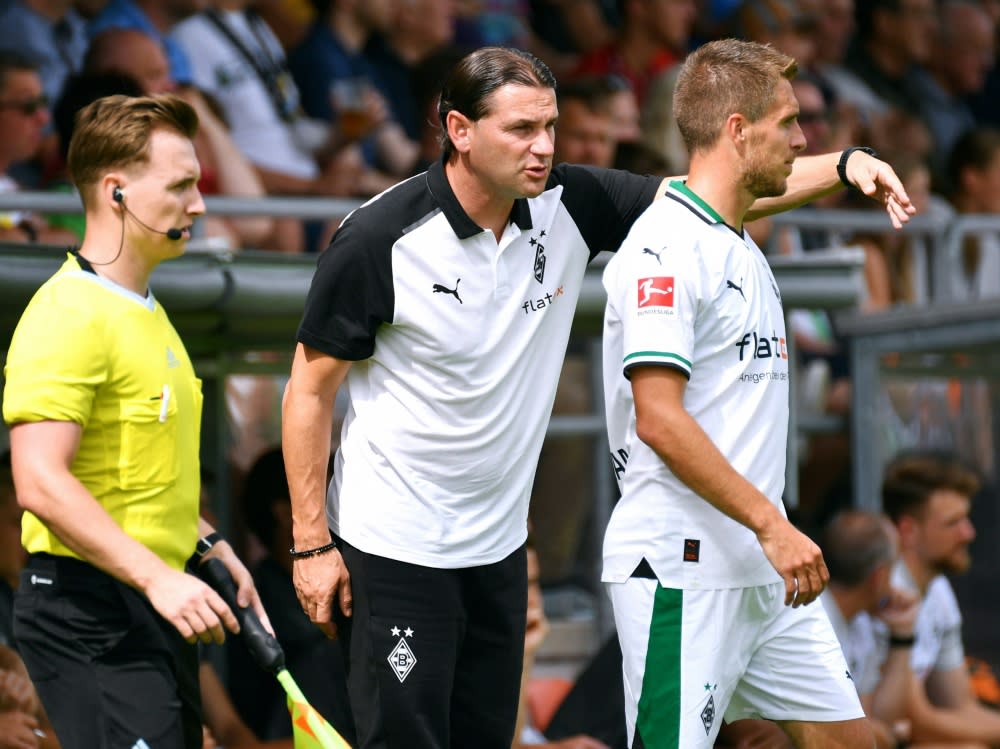 Gerardo Seoane (M.) und Patrick Herrmann (r.) (IMAGO/UWE KRAFT)