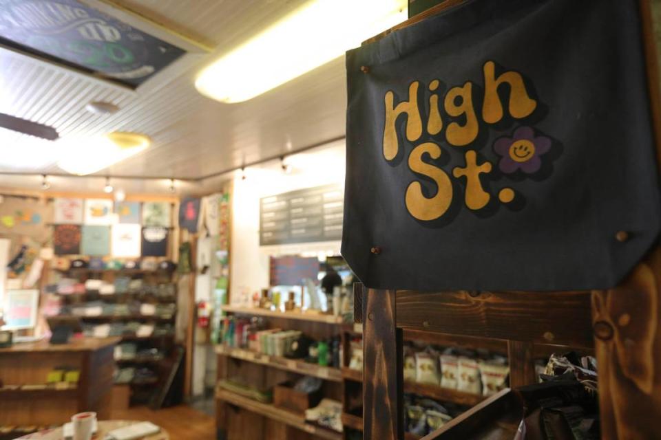 High Street Market & Deli in San Luis Obispo, seen here on Nov. 30, 2023, has a loyal following, often with lines out the door on weekends. David Middlecamp/dmiddlecamp@thetribunenews.com