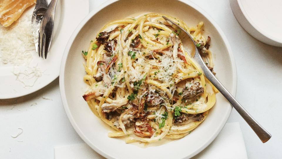 Creamy Pasta with Crispy Mushrooms